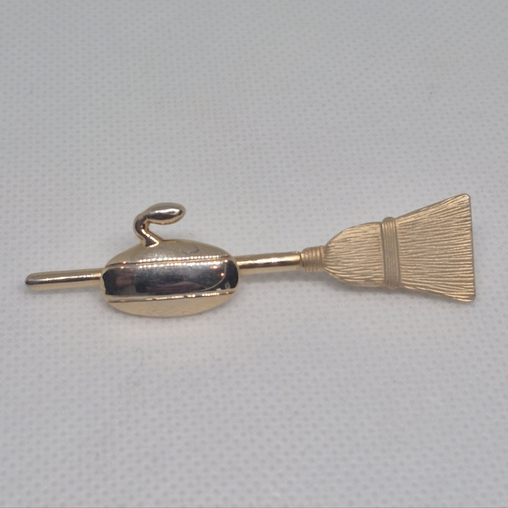 VINTAGE Curling Rock And Broom Gold Tone Brooch